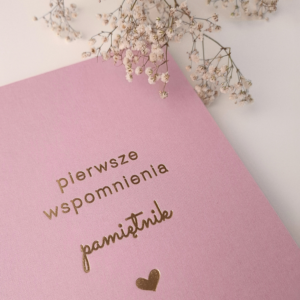 Album pamiątkowy dla dziecka – gruby papier i złote tłoczenie