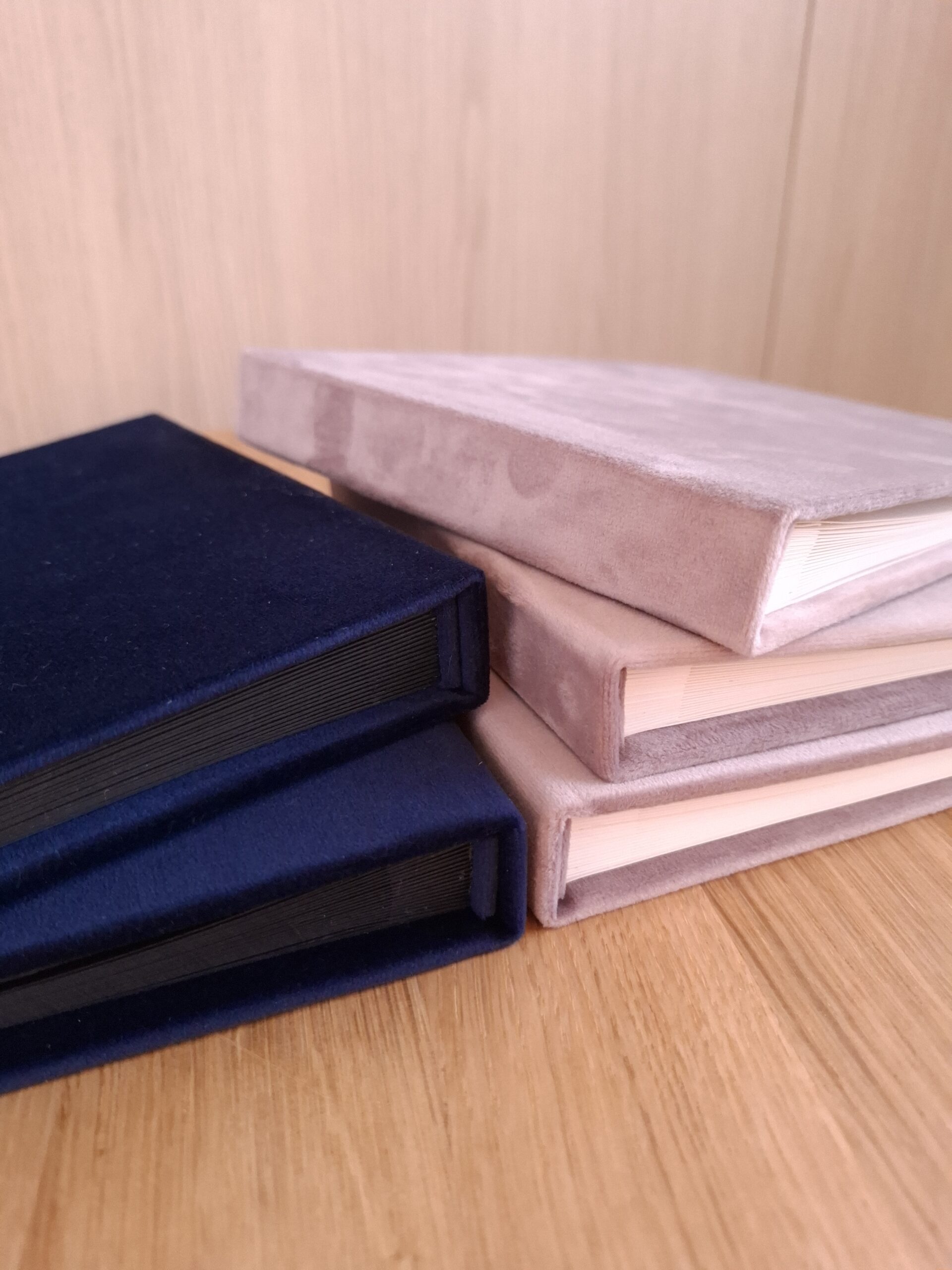 Outlet mały album na zdjęcia - welurowy | granatowy - obrazek 5